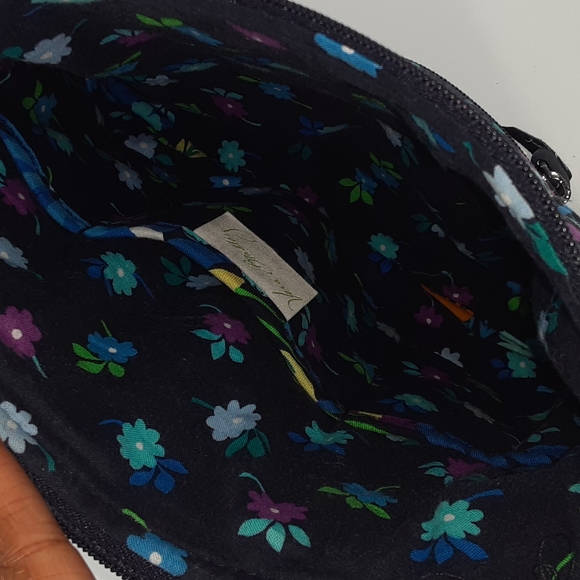 Vera Bradley Purse - Picture 5 of 9